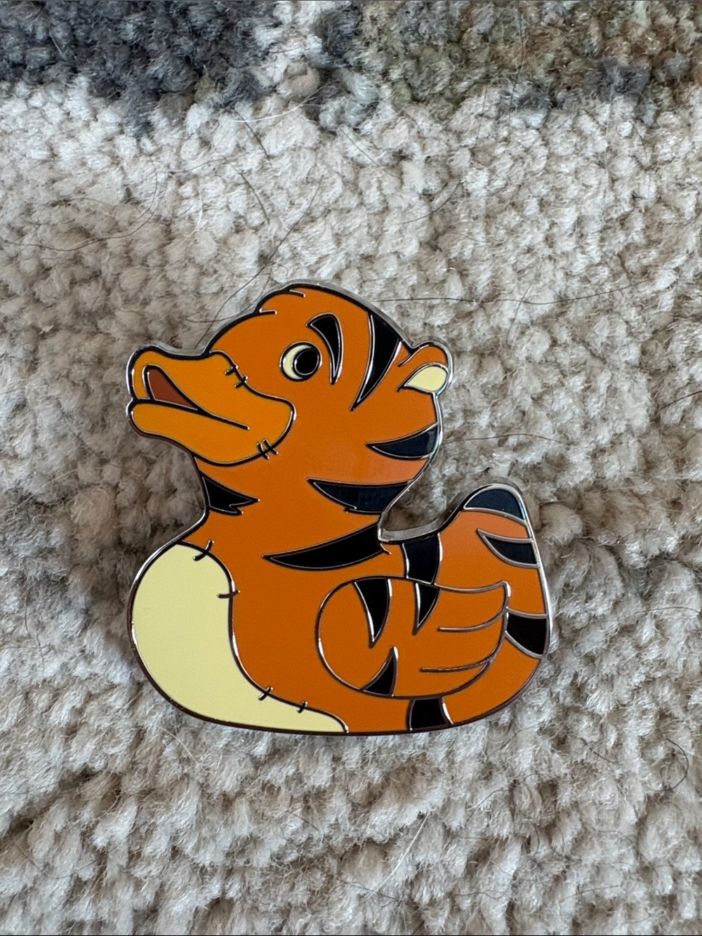 🦆 Ducks of Disney trading pin (Tigger) - Disney Parks collectible (Brand New)